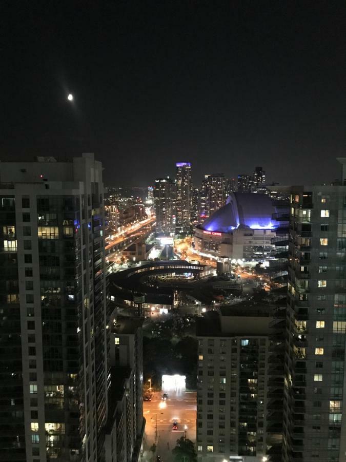 Stylish Condos โตรอนโต ภายนอก รูปภาพ