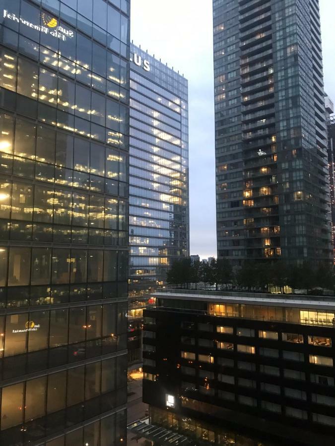 Stylish Condos โตรอนโต ภายนอก รูปภาพ